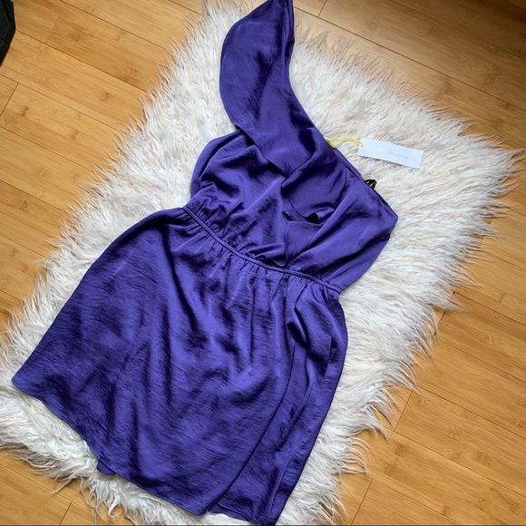 BCBGeneration Shoulder Ruffle Purple Dress - Picture 4 of 5